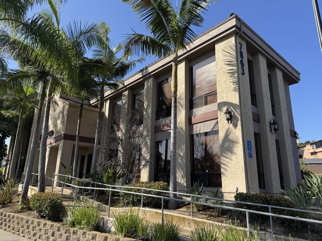 Gallery photos for Revitalize Your Building with Professional Stucco Cleaning: Image #1